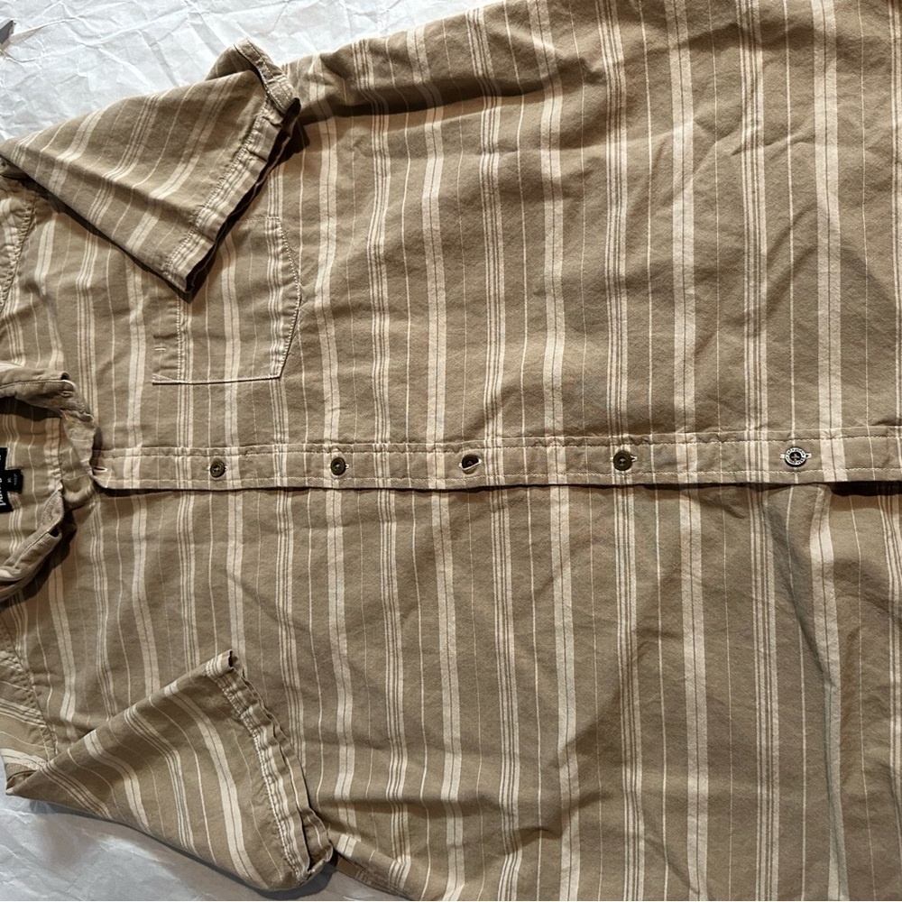 Patagonia Men's Casual Brown Striped Shirt - Picture 6 of 8